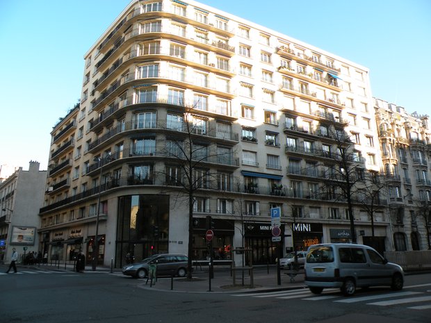  immeuble avec balcons, bd Raspail
